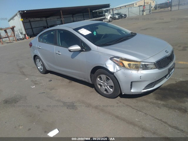 3KPFK4A78HE012133  kia forte 2017 IMG 0