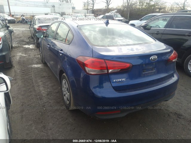 3KPFK4A79HE048543  kia forte 2017 IMG 2