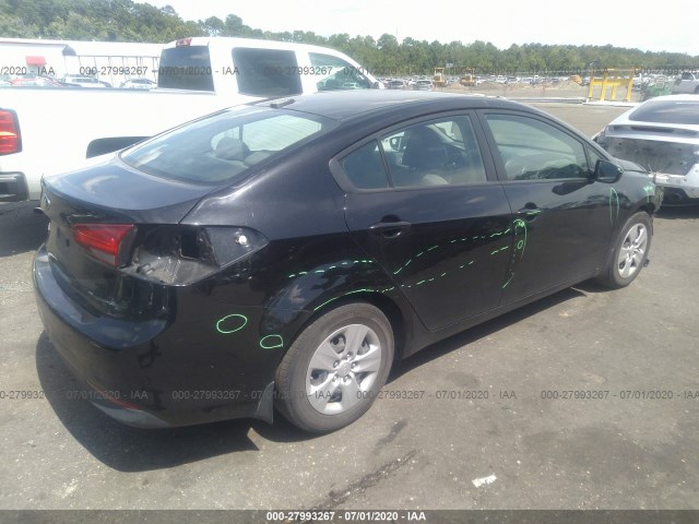 3KPFK4A7XHE049362  kia forte 2017 IMG 3