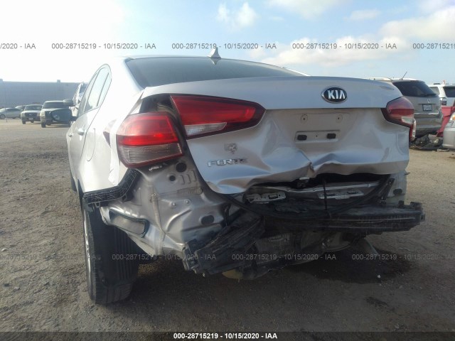 3KPFK4A7XHE083981  kia forte 2016 IMG 5