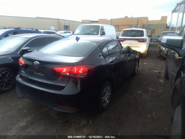 3KPFL4A77HE090870  kia forte 2017 IMG 3