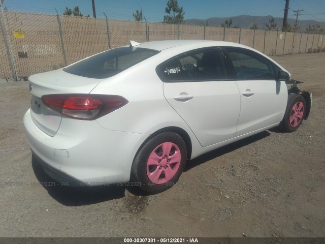 3KPFL4A7XHE058365  kia forte 2017 IMG 3