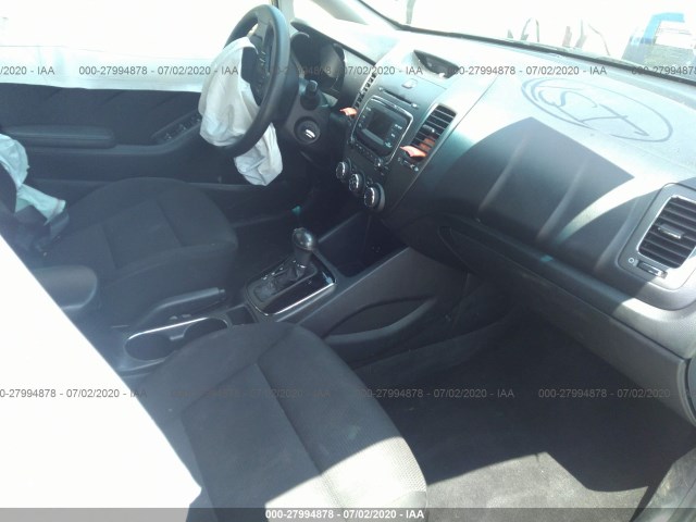 3KPFK4A72HE134860  kia forte 2017 IMG 4