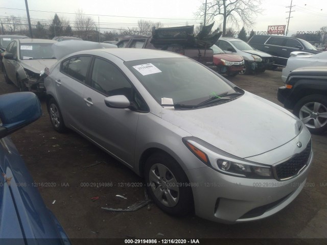 3KPFK4A73JE188903  kia forte 2018 IMG 0