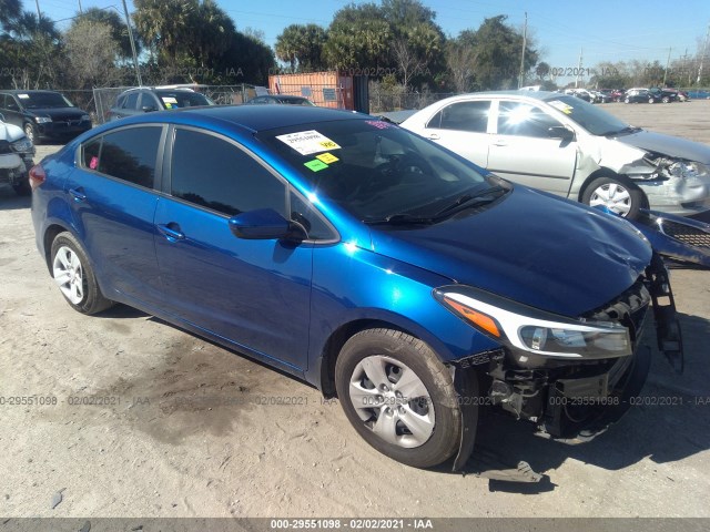 3KPFK4A73JE196676  kia forte 2018 IMG 0