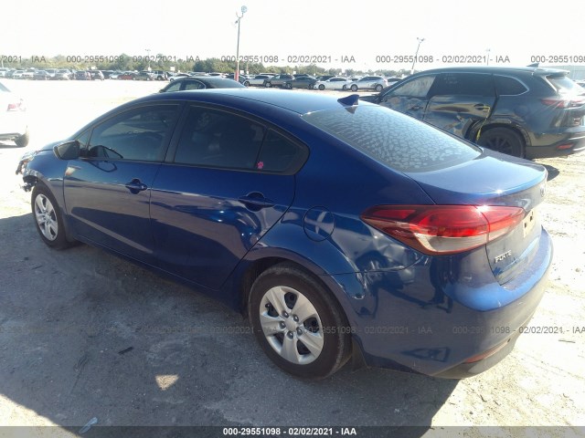 3KPFK4A73JE196676  kia forte 2018 IMG 2