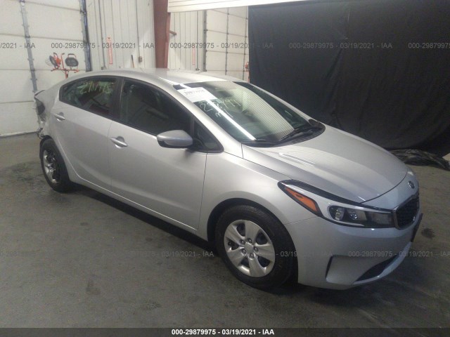 3KPFK4A74HE159565  kia forte 2017 IMG 0