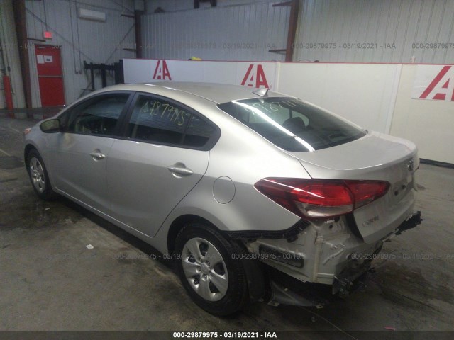 3KPFK4A74HE159565  kia forte 2017 IMG 2