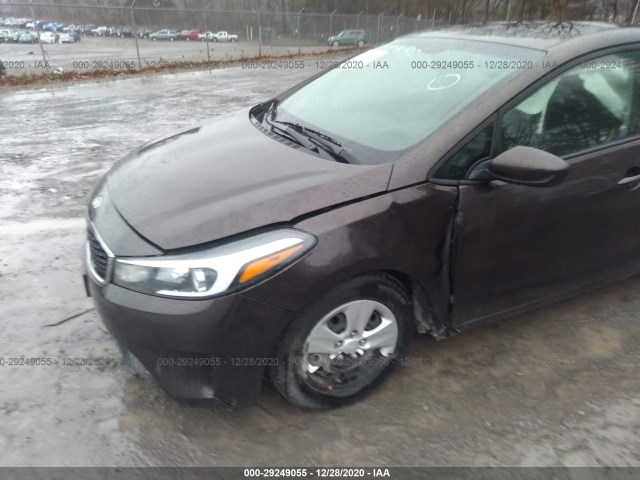 3KPFK4A74JE179823  kia forte 2018 IMG 5