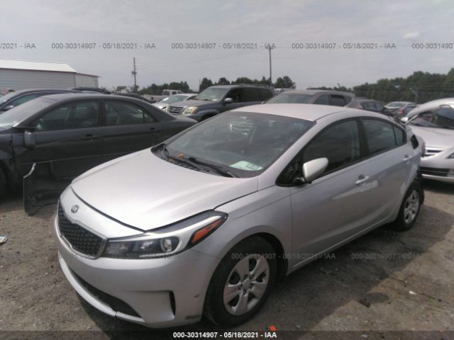 3KPFK4A75HE114103  kia forte 2017 IMG 1