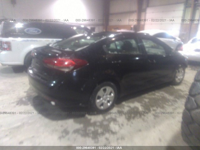 3KPFK4A76HE124798  kia forte 2017 IMG 3