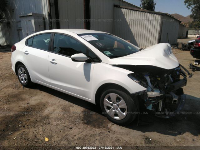 3KPFK4A77HE117519  kia forte 2017 IMG 0