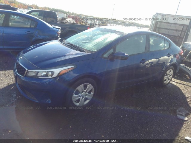 3KPFK4A77HE161567  kia forte 2017 IMG 1