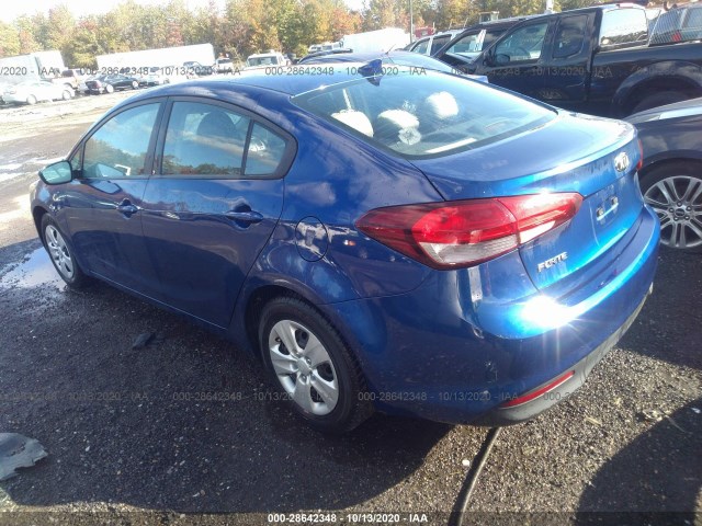 3KPFK4A77HE161567  kia forte 2017 IMG 2