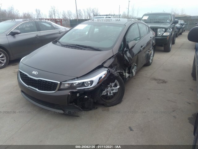 3KPFK4A78JE167383  kia forte 2018 IMG 1