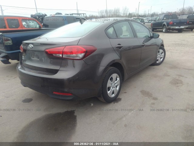 3KPFK4A78JE167383  kia forte 2018 IMG 3