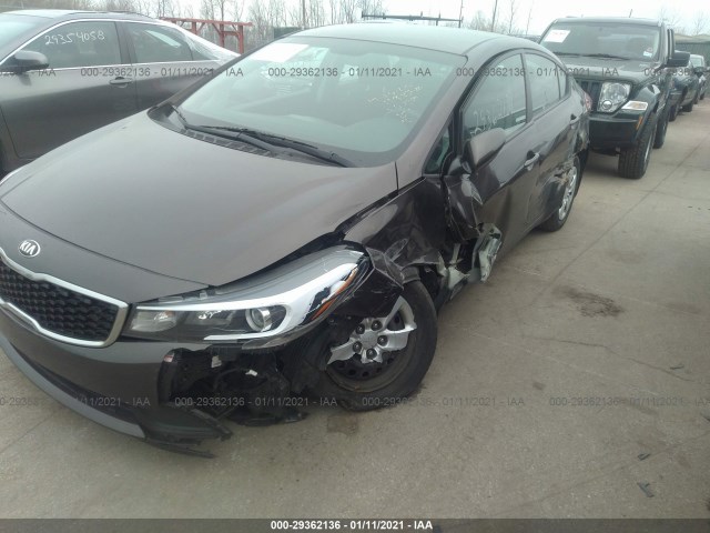 3KPFK4A78JE167383  kia forte 2018 IMG 5