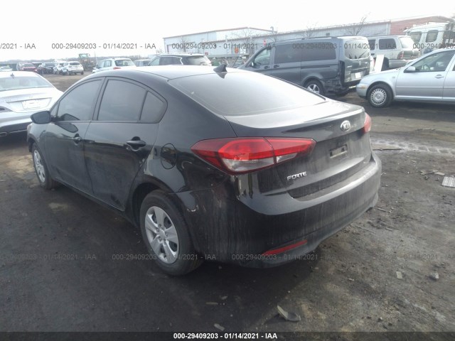 3KPFK4A79JE190851  kia forte 2018 IMG 2