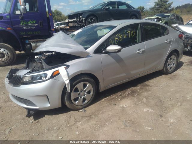 3KPFK4A7XJE175288  kia forte 2017 IMG 1