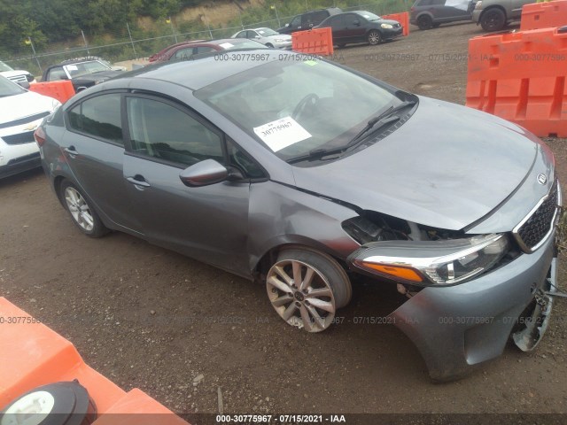 3KPFL4A73HE156296  kia forte 2017 IMG 0