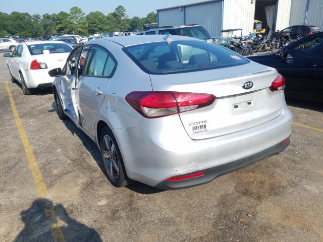 3KPFL4A74JE169063  kia  2018 IMG 2