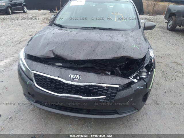 3KPFL4A74JE216852  kia forte 2018 IMG 5