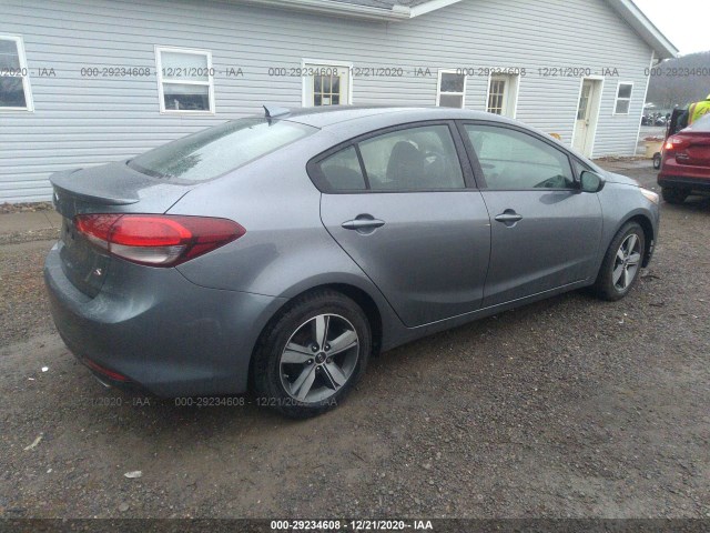 3KPFL4A76JE185667  kia forte 2018 IMG 3