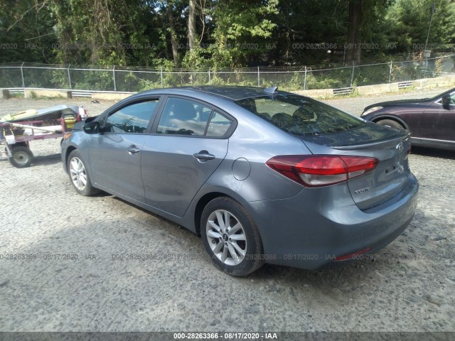 3KPFL4A77HE116965  kia forte 2017 IMG 2