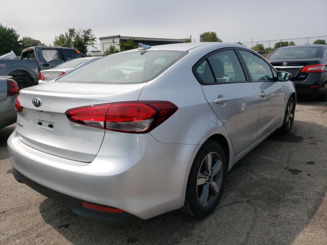 3KPFL4A77JE173205  kia  2018 IMG 3