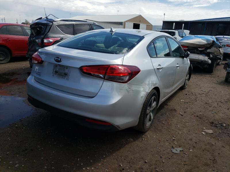 3KPFL4A79JE166613  kia  2018 IMG 3