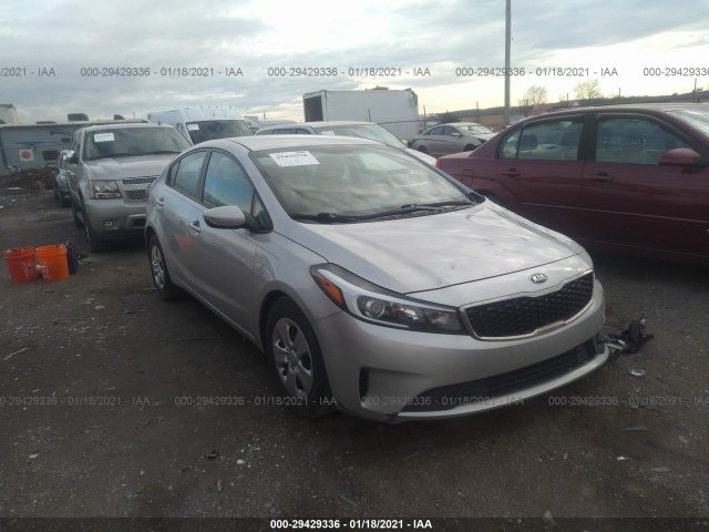 3KPFL4A79JE190538  kia forte 2018 IMG 0