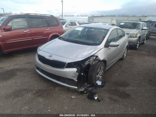 3KPFL4A79JE190538  kia forte 2018 IMG 1