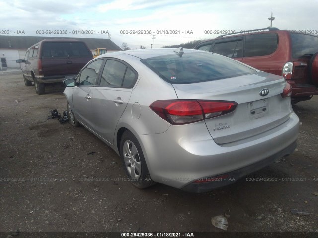 3KPFL4A79JE190538  kia forte 2018 IMG 2