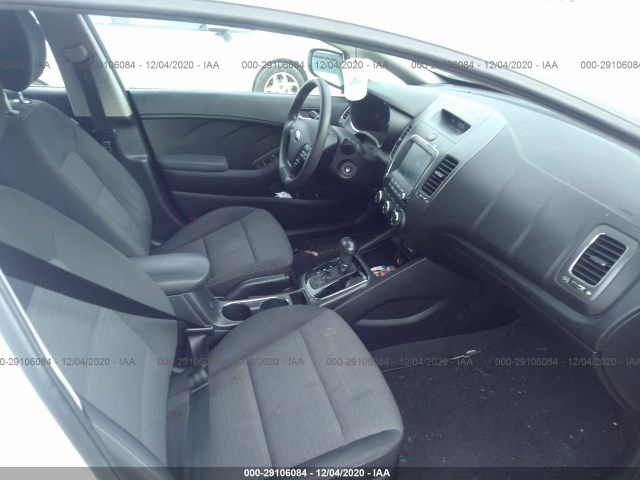 3KPFL4A79JE212599  kia forte 2018 IMG 4