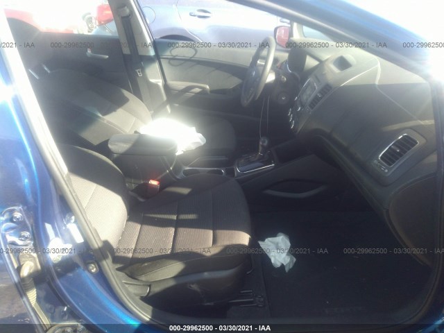 3KPFK4A72JE268158  kia forte 2018 IMG 4