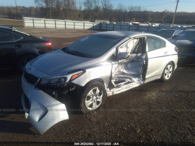 3KPFK4A76JE261746  kia forte 2018 IMG 1