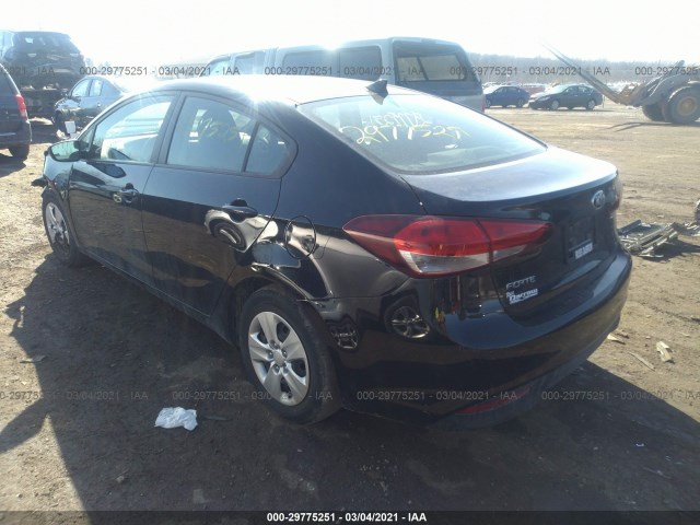 3KPFK4A76JE279941  kia forte 2018 IMG 2