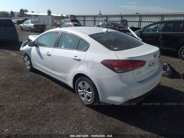 3KPFK4A76JE280524  kia forte 2018 IMG 2