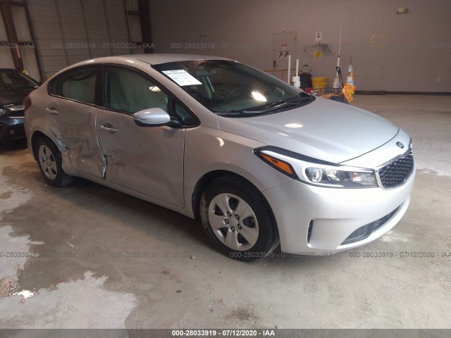 3KPFK4A78JE273946  kia forte 2018 IMG 0