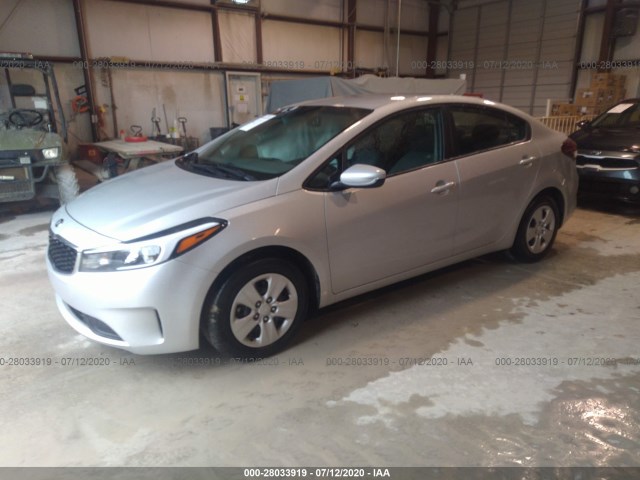 3KPFK4A78JE273946  kia forte 2018 IMG 1