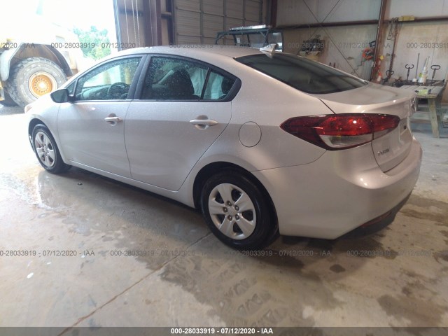 3KPFK4A78JE273946  kia forte 2018 IMG 2