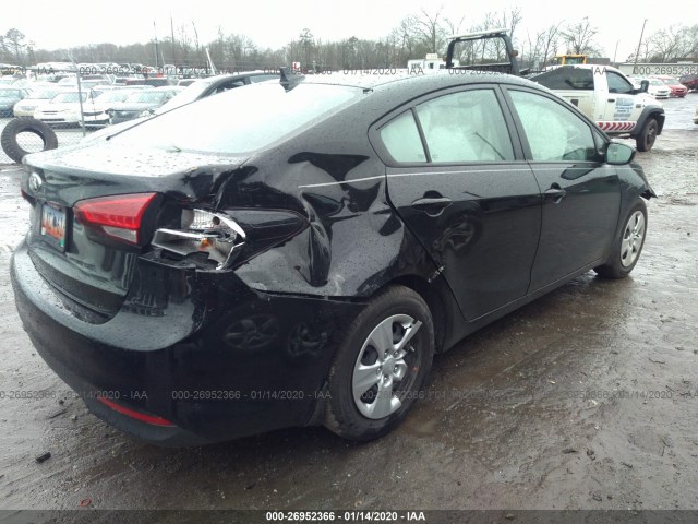 3KPFK4A79JE239059  kia forte 2018 IMG 3