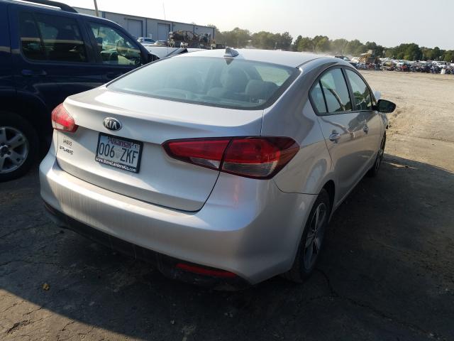 3KPFL4A73JE261393  kia  2018 IMG 3