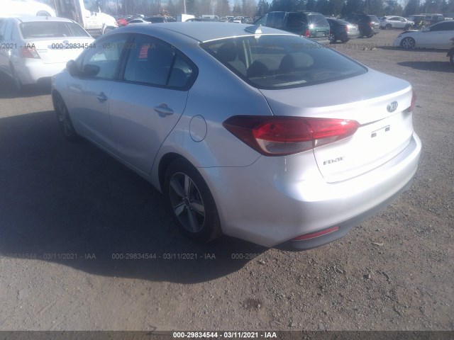 3KPFL4A77JE224492  kia forte 2018 IMG 2