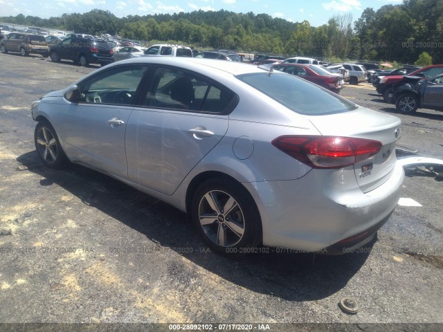 3KPFL4A77JE240062  kia forte 2018 IMG 2