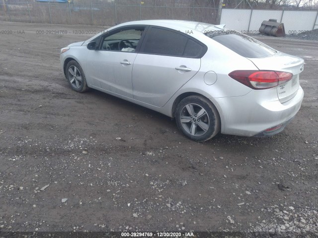 3KPFL4A79JE268753  kia forte 2018 IMG 2