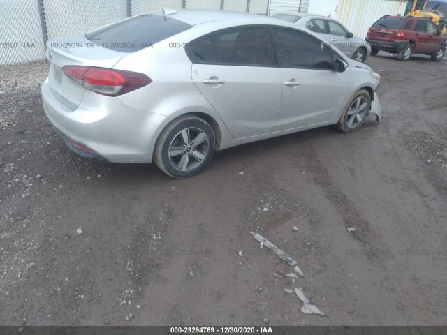 3KPFL4A79JE268753  kia forte 2018 IMG 3