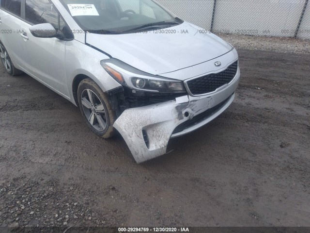 3KPFL4A79JE268753  kia forte 2018 IMG 5