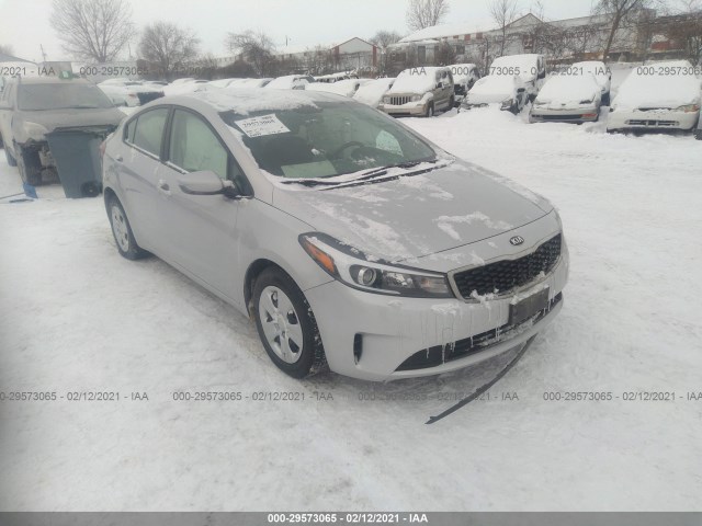 3KPFL4A7XJE235356  kia forte 2018 IMG 0