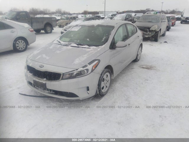 3KPFL4A7XJE235356  kia forte 2018 IMG 1